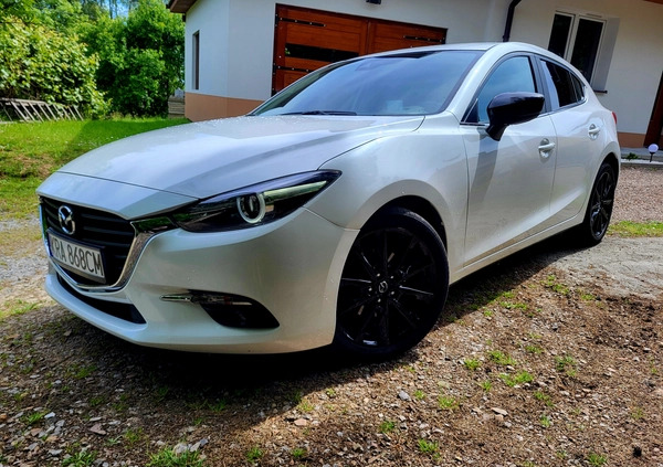 Mazda 3 cena 62900 przebieg: 102000, rok produkcji 2017 z Węgrów małe 232